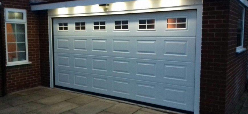 Insulated sectional garage door