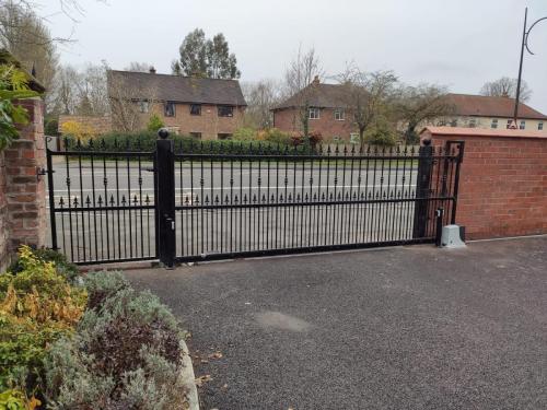 Sliding gate system internal view in Chester by Henderson